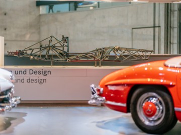  Mercedes 300 SL Coup&eacute; - Legendarny  Gullwing